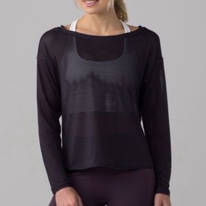Lululemon Lean In Long Sleeve Mesh Stripe In black